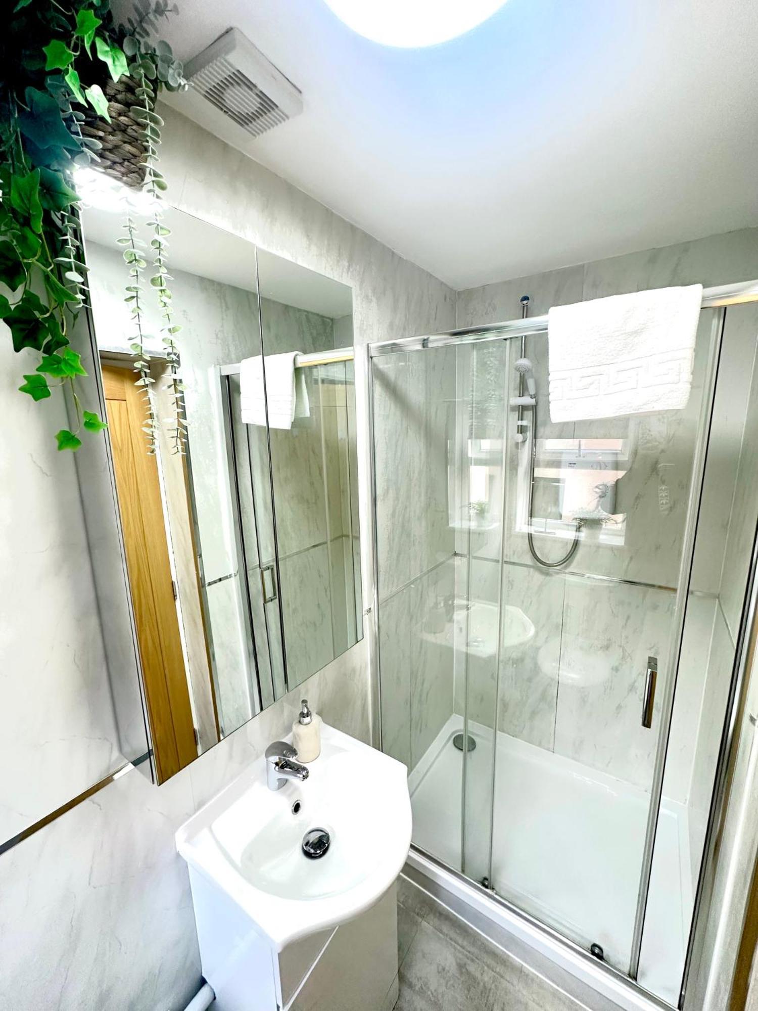 The Green Luxe En-Suite In Stratford London Ngoại thất bức ảnh